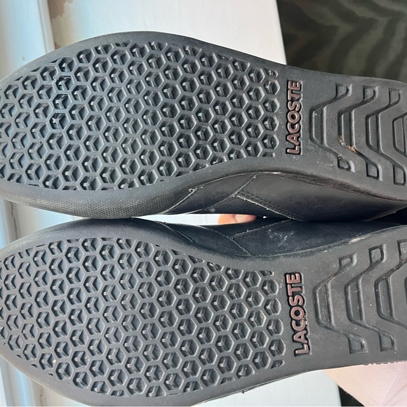 Men’s Lacoste tennis style sneakers size 9.5 - Picture 5 of 5